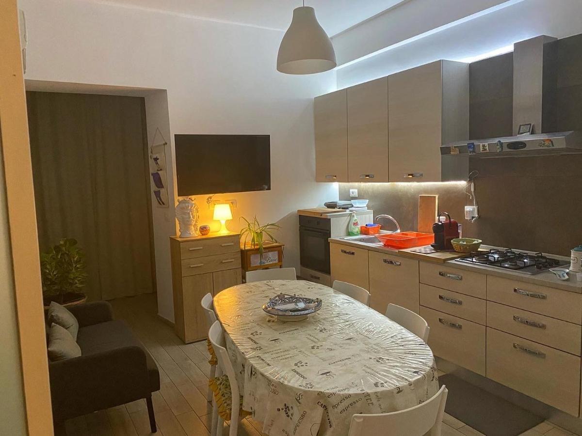 Giuffrida Apartment Rooms CTA Exteriör bild