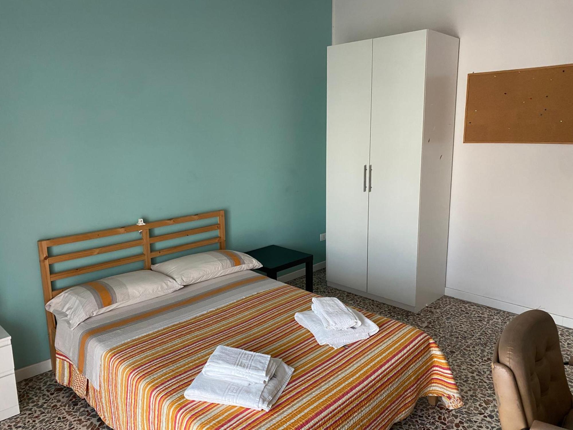 Giuffrida Apartment Rooms CTA Exteriör bild